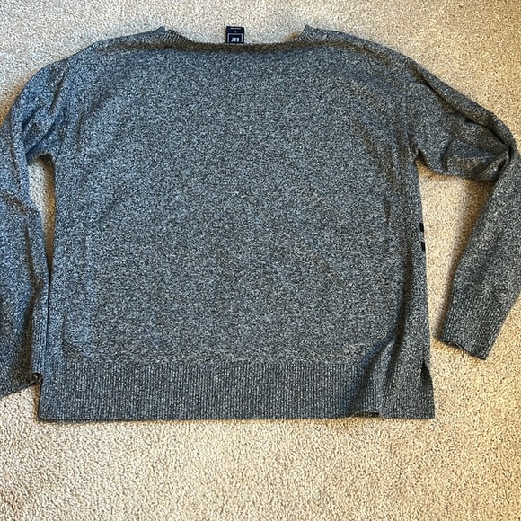 Gap Brooklyn Aztec Print Heathered Gray Sweater  Size Large - Picture 8 of 9